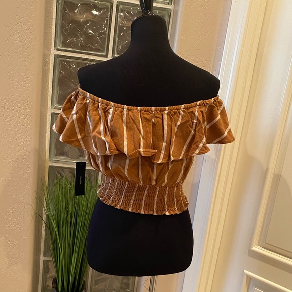 🌸NWT🌸Lulu’s off the shoulder striped crop top - Picture 5 of 7